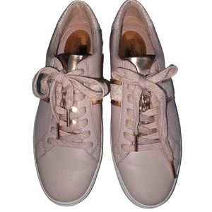 Michael KORS 🩷 Rose Gold Pink lace up sneakers with logo Size 8.5 Worn once